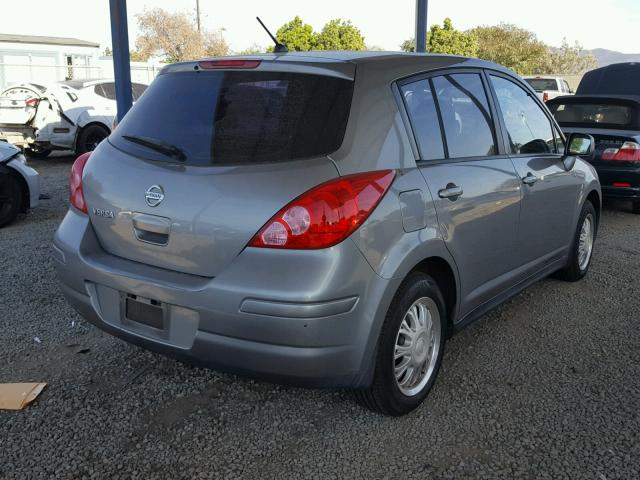 3N1BC13E87L374806 - 2007 NISSAN VERSA S GRAY photo 4