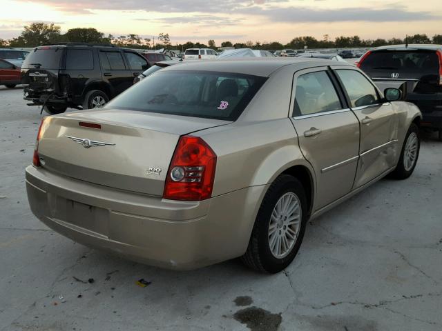 2C3KA43D99H614666 - 2009 CHRYSLER 300 LX GOLD photo 4