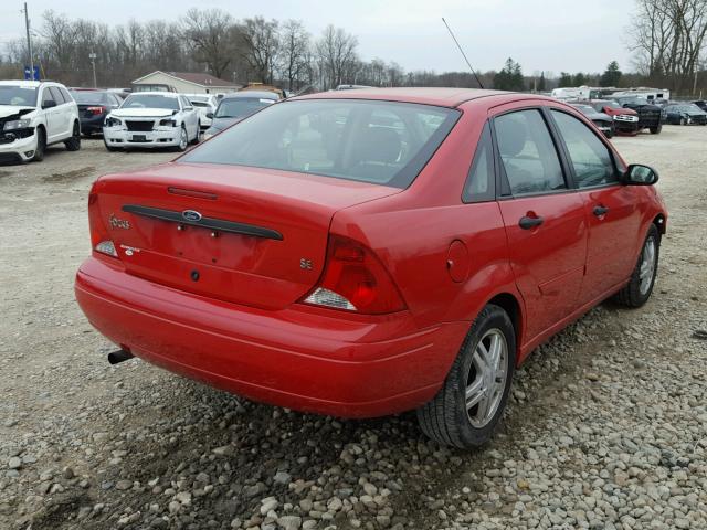 1FAFP34P62W146102 - 2002 FORD FOCUS SE RED photo 4