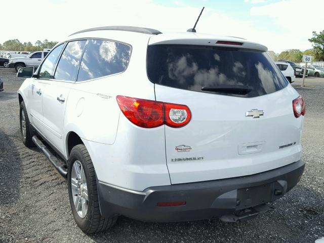 1GNER23D79S110879 - 2009 CHEVROLET TRAVERSE L WHITE photo 3