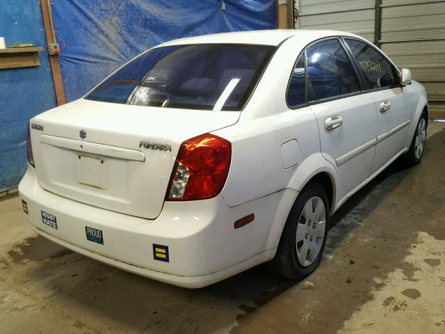 KL5JD56Z68K763366 - 2008 SUZUKI FORENZA BA WHITE photo 4