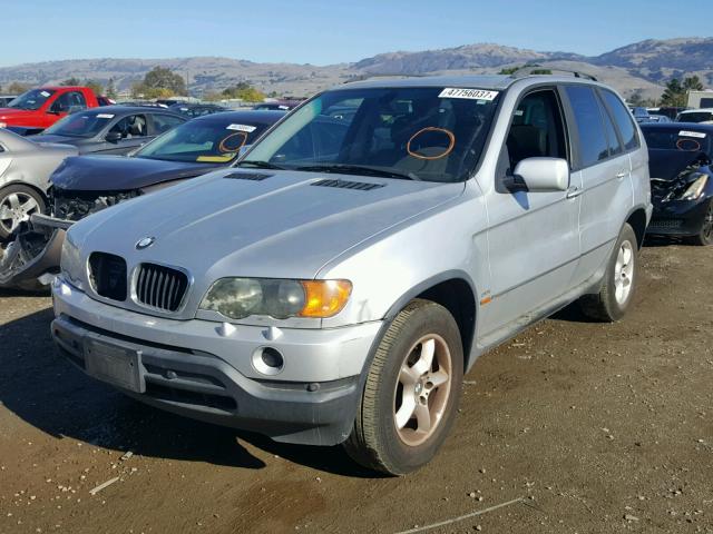 5UXFA535X2LP37721 - 2002 BMW X5 3.0I SILVER photo 2