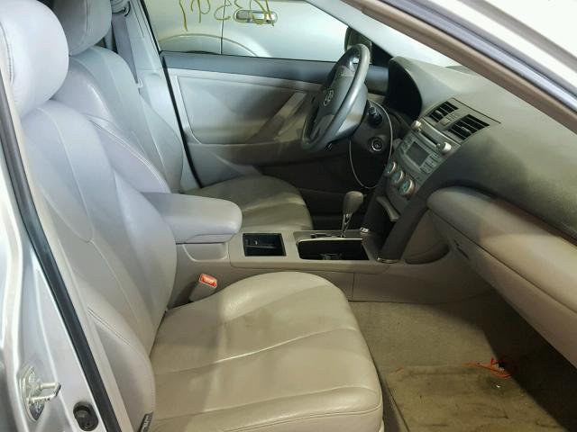 4T1BE46K38U236717 - 2008 TOYOTA CAMRY CE SILVER photo 5