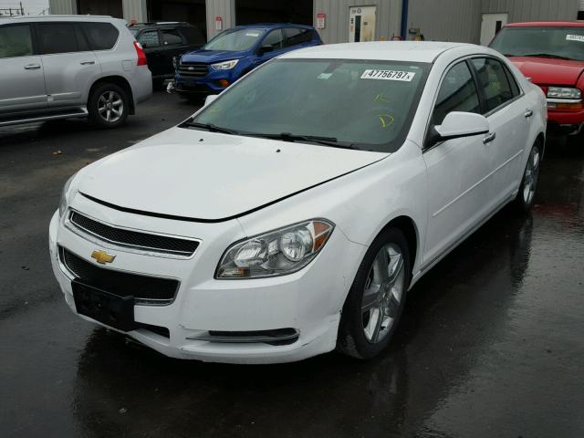 1G1ZC5E09CF304670 - 2012 CHEVROLET MALIBU 1LT WHITE photo 2