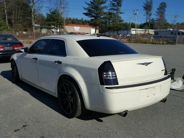 2C3KA63HX6H450144 - 2006 CHRYSLER 300C WHITE photo 3