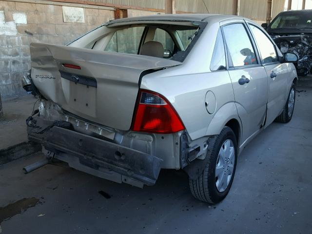 1FAFP34N07W183460 - 2007 FORD FOCUS ZX4 BEIGE photo 4