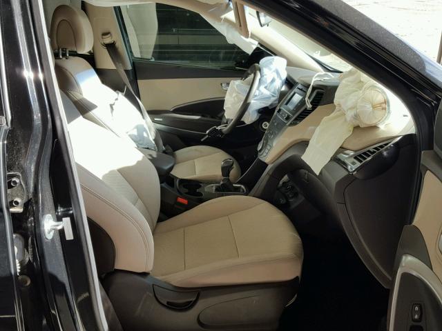 5XYZT3LBXHG404975 - 2017 HYUNDAI SANTA FE S Schwarz Foto 5