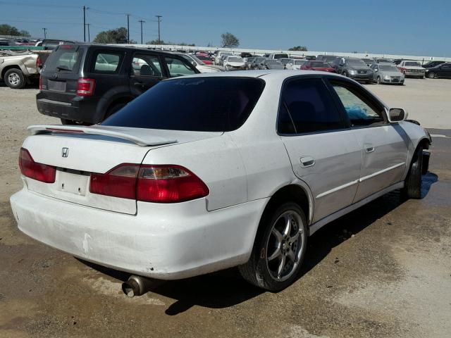 1HGCG5648WA247514 - 1998 HONDA ACCORD LX WHITE photo 4