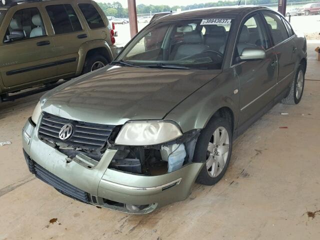 WVWRH63B23P273226 - 2003 VOLKSWAGEN PASSAT GLX GREEN photo 2