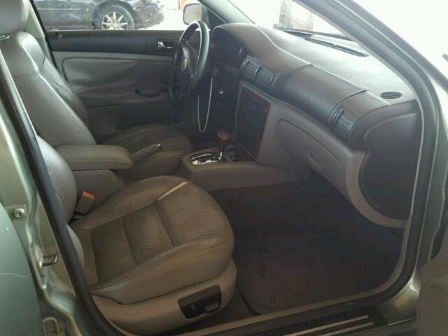 WVWRH63B23P273226 - 2003 VOLKSWAGEN PASSAT GLX GREEN photo 5