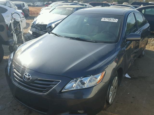 4T1BK46KX8U065280 - 2008 TOYOTA CAMRY LE GRAY photo 2