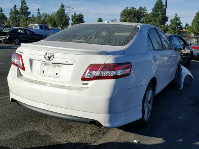 4T1BF3EKXBU594803 - 2011 TOYOTA CAMRY BASE WHITE photo 4