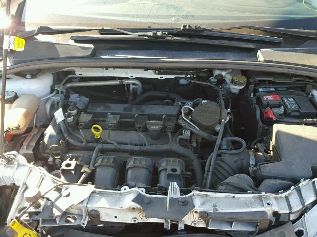 1FAHP3F28CL426469 - 2012 FORD FOCUS SE WHITE photo 7