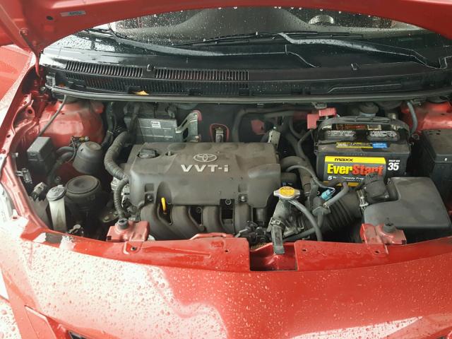 JTDBT923291304286 - 2009 TOYOTA YARIS RED photo 7