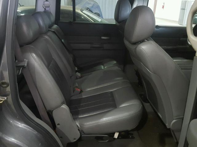 1D4HB58N04F205043 - 2004 DODGE DURANGO LI GRAY photo 6