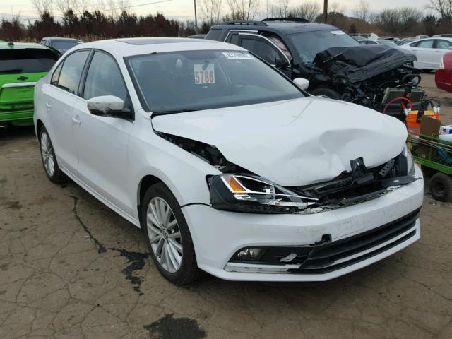 3VWD17AJ1FM201889 - 2015 VOLKSWAGEN JETTA SE WHITE photo 1