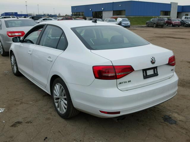 3VWD17AJ1FM201889 - 2015 VOLKSWAGEN JETTA SE WHITE photo 3