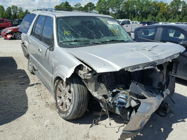 5LMFU27R14LJ25472 - 2004 LINCOLN NAVIGATOR 银色 照片 1