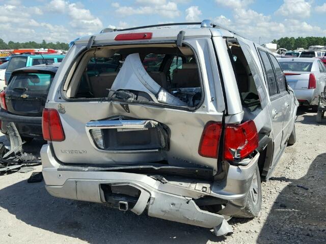 5LMFU27R14LJ25472 - 2004 LINCOLN NAVIGATOR 银色 照片 4