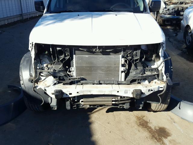 1D8GT28K47W706033 - 2007 DODGE NITRO SXT WHITE photo 9