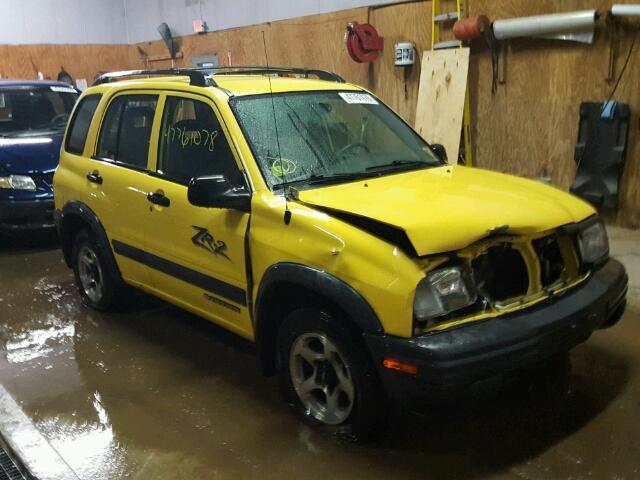 2CNBJ734526942435 - 2002 CHEVROLET TRACKER ZR YELLOW photo 1