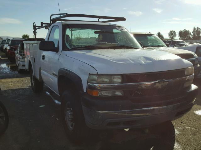 1GBHC24UX2E132308 - 2002 CHEVROLET SILVERADO WHITE photo 1