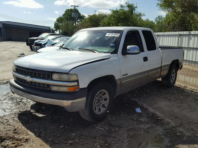 2GCEC19T2X1142879 - 1999 CHEVROLET SILVERADO WHITE photo 2