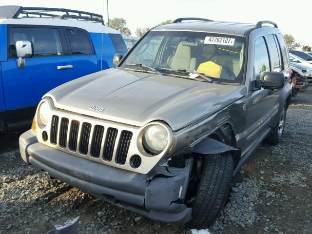 1J8GL48K77W660426 - 2007 JEEP LIBERTY SP GOLD photo 2