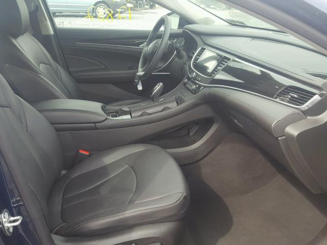 1G4ZP5SS9HU208621 - 2017 BUICK LACROSSE E BLUE photo 5