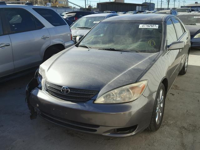 JTDBE32KX30153628 - 2003 TOYOTA CAMRY LE GRAY photo 2