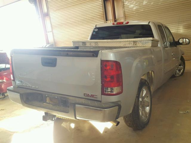 1GTR1VE04DZ407606 - 2013 GMC SIERRA C15 SILVER photo 4