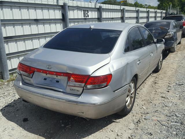 KMHFC46F26A084437 - 2006 HYUNDAI AZERA SE SILVER photo 4