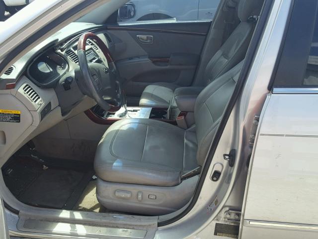 KMHFC46F26A084437 - 2006 HYUNDAI AZERA SE SILVER photo 5