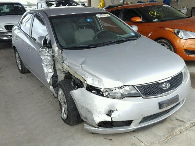 KNAFU4A25A5850052 - 2010 KIA FORTE EX SILVER photo 1