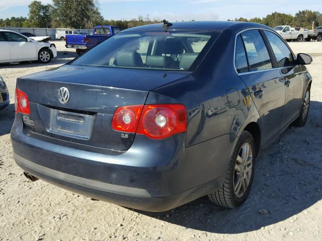 3VWSG71K27M105060 - 2007 VOLKSWAGEN JETTA 2.5 BLUE photo 4