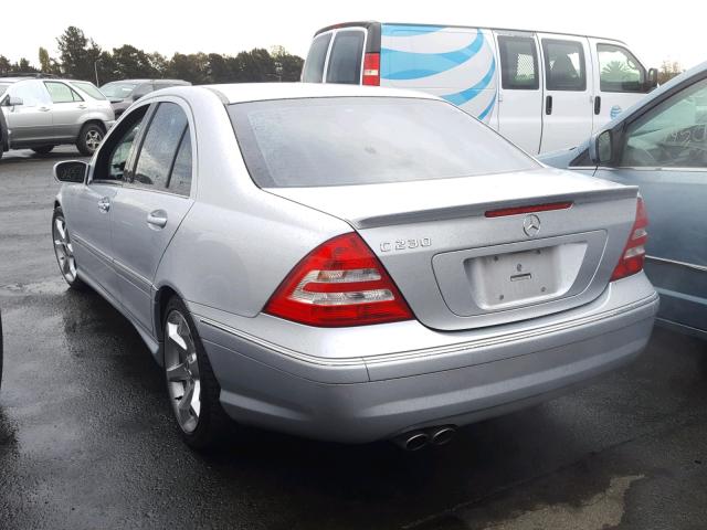 WDBRF52HX7F911545 - 2007 MERCEDES-BENZ C 230 SILVER photo 3