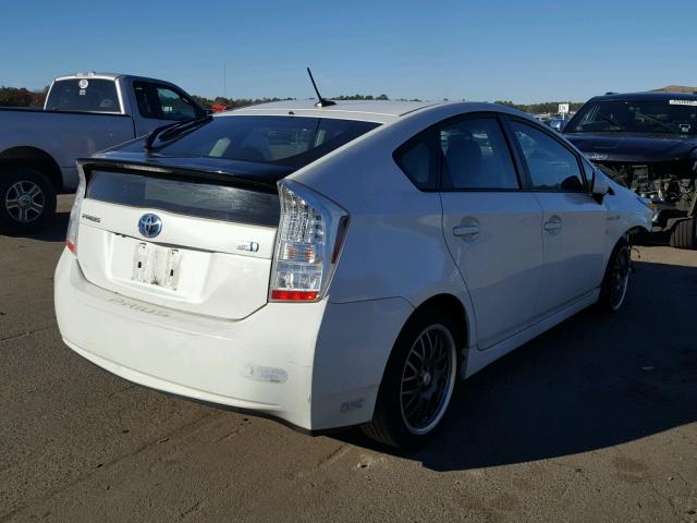 JTDKN3DU9A0030009 - 2010 TOYOTA PRIUS WHITE photo 4