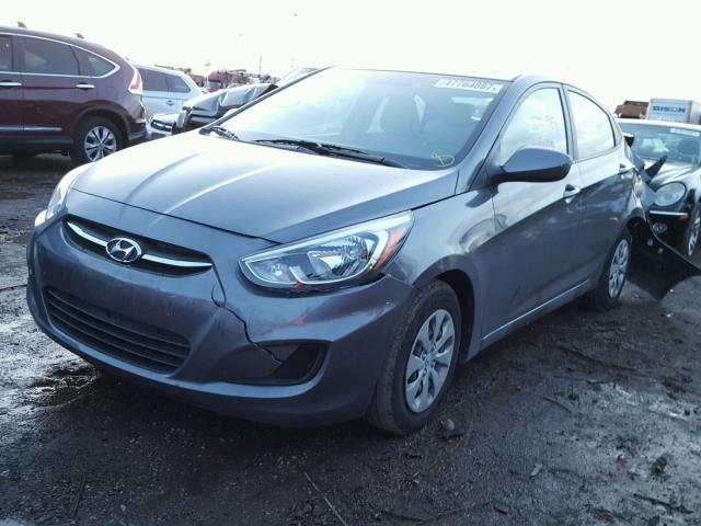 KMHCT4AE5GU142591 - 2016 HYUNDAI ACCENT SE GRAY photo 2