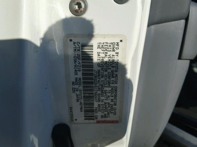 JT2BG22K610542437 - 2001 TOYOTA CAMRY CE WHITE photo 10