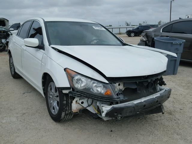 1HGCP2F6XBA088604 - 2011 HONDA ACCORD SE WHITE photo 1