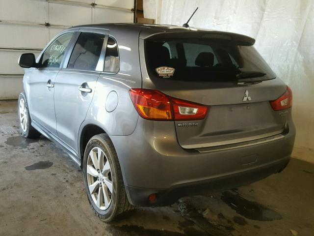 4A4AR3AU0FE031296 - 2015 MITSUBISHI OUTLANDER GRAY photo 3