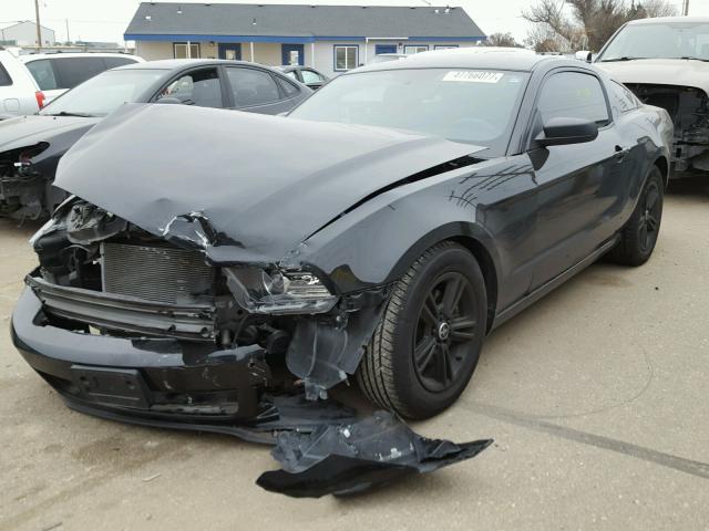 1ZVBP8AM7E5261217 - 2014 FORD MUSTANG BLACK photo 2