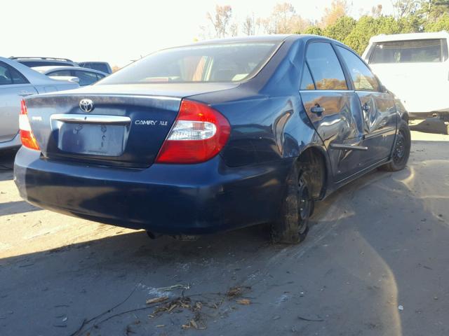 4T1BE32K32U568356 - 2002 TOYOTA CAMRY LE BLUE photo 4