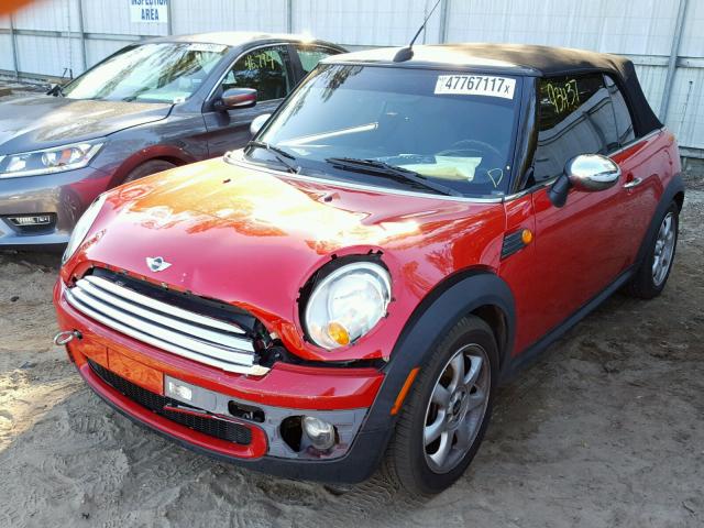 WMWMR33509TJ94263 - 2009 MINI COOPER RED photo 2