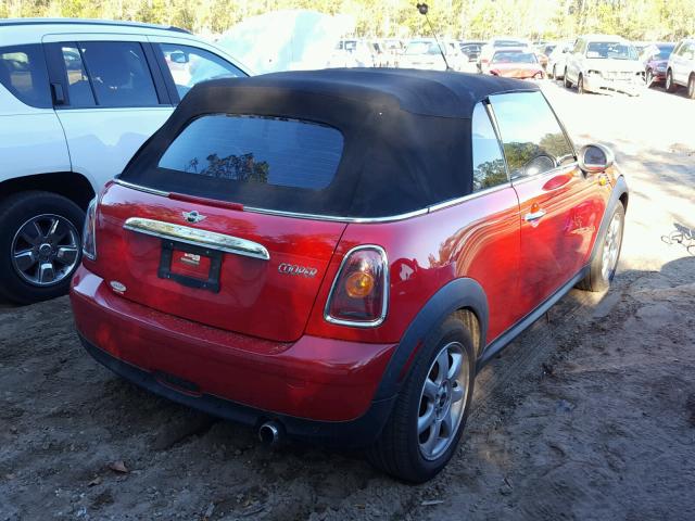 WMWMR33509TJ94263 - 2009 MINI COOPER RED photo 4