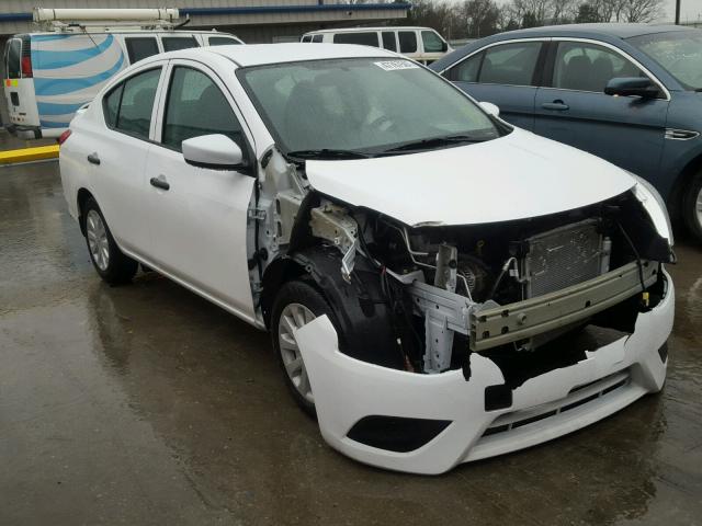 3N1CN7AP8HL834229 - 2017 NISSAN VERSA S WHITE photo 1