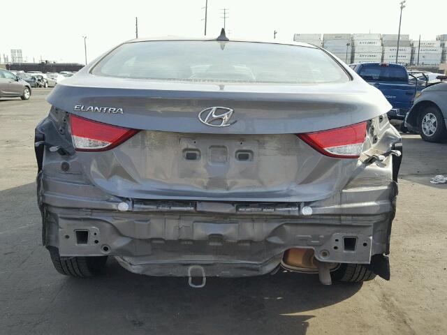 5NPDH4AE2DH215657 - 2013 HYUNDAI ELANTRA GL GRAY photo 9