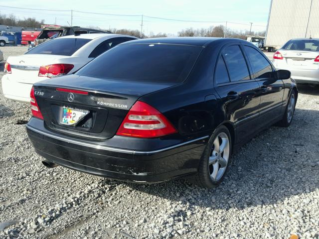 WDBRF40J44F509418 - 2004 MERCEDES-BENZ C 230K SPO BLACK photo 4