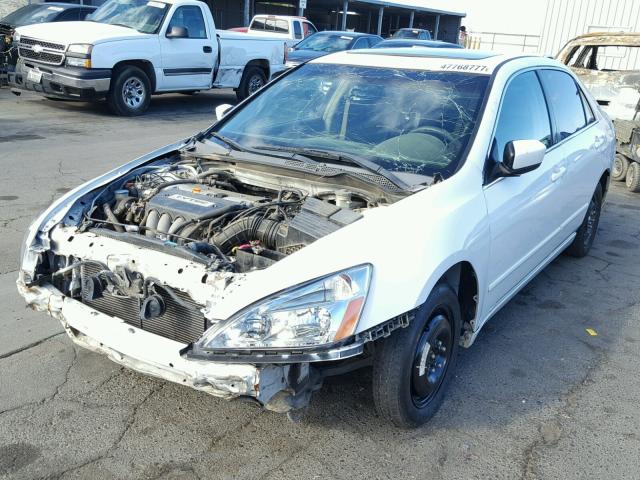 1HGCM56855A092852 - 2005 HONDA ACCORD EX WHITE photo 2