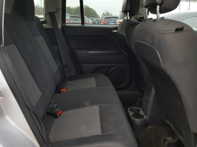 1C4NJDBB9ED538365 - 2014 JEEP COMPASS SP 银色 照片 6